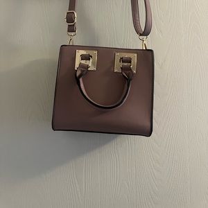 Beautiful Light Purple/Mauve shoulder strap purse (Small (S) ) with straps!